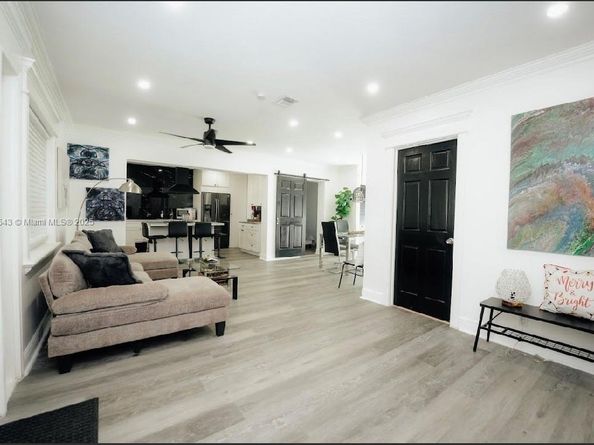 867 NW 4th Ave, Homestead FL 33030