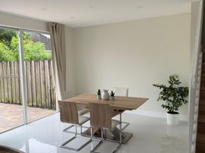 949 NE 42nd Ave, Homestead FL 33033