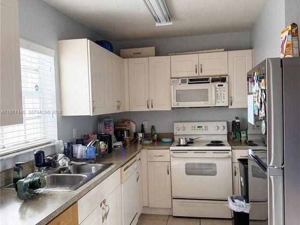 2323 SW 85Way, Miramar FL 33025