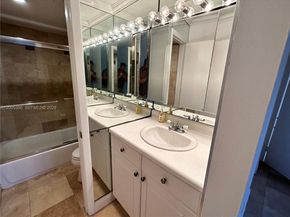 1250 Lincoln Rd 406, Miami Beach FL 33139