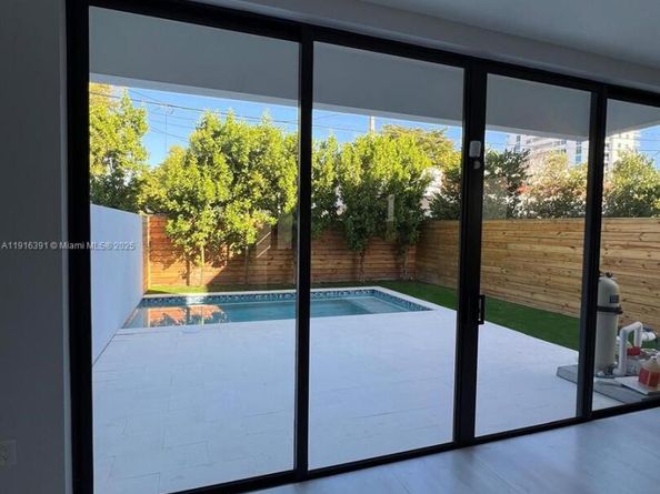 1531 SW 22 terrace, Miami FL 33145