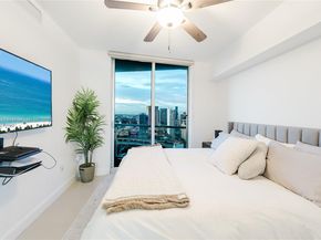 185 SW 7th St 3609, Miami FL 33130