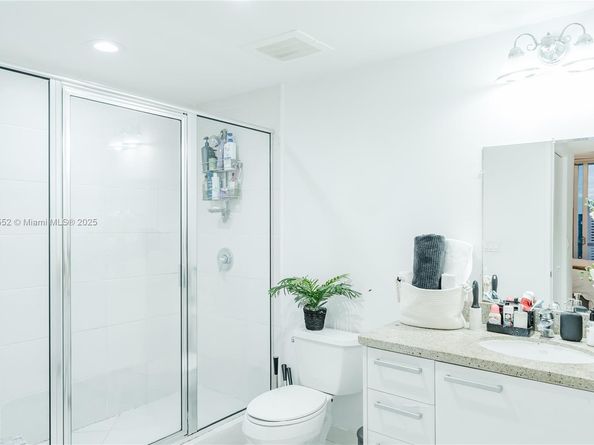 185 SW 7th St 3609, Miami FL 33130