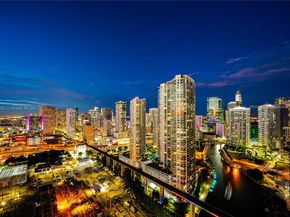 185 SW 7th St 3609, Miami FL 33130