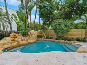 200 N Hibiscus Dr, Miami Beach FL 33139