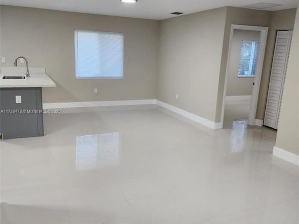 2720 NW 20th St, Fort Lauderdale FL 33311