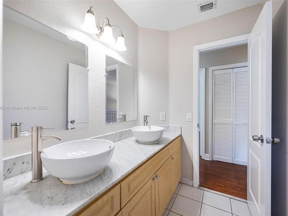 10504 SW 161st Pl, Miami FL 33196