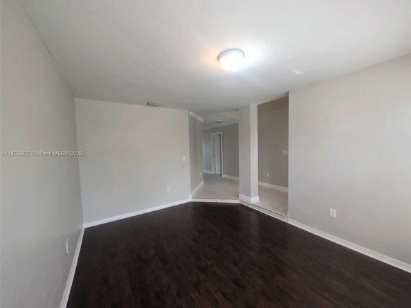 10504 SW 161st Pl, Miami FL 33196