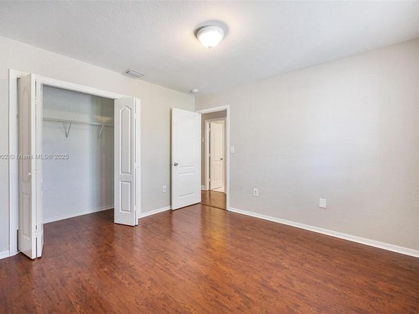 10504 SW 161st Pl, Miami FL 33196