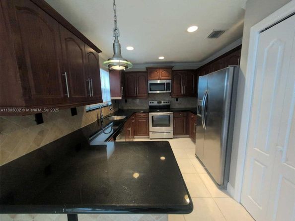 10504 SW 161st Pl, Miami FL 33196
