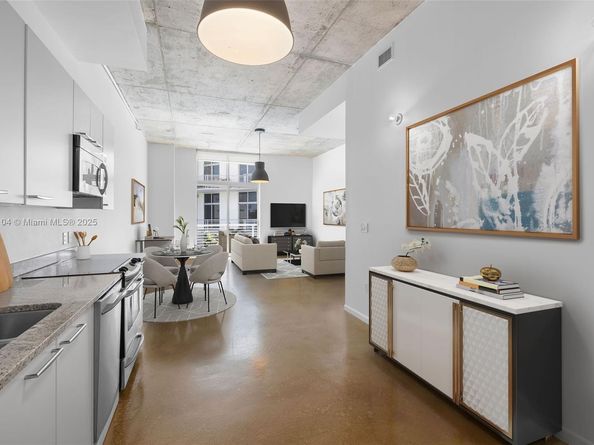 2001 Meridian Ave 412, Miami Beach FL 33139