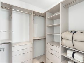 8701 Collins Ave 606, Miami Beach FL 33154
