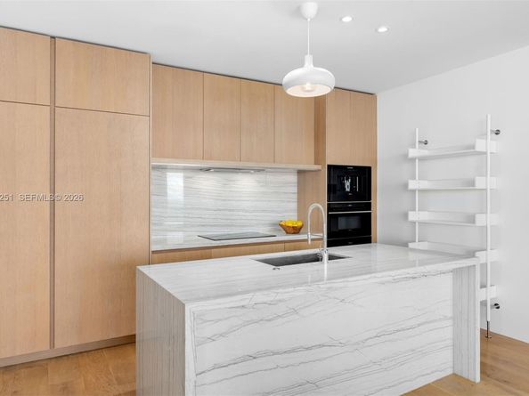 8701 Collins Ave 606, Miami Beach FL 33154