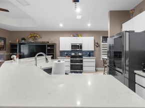 3985 NE 15th St, Homestead FL 33033