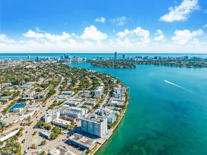 2016 Bay Dr 904, Miami Beach FL 33141