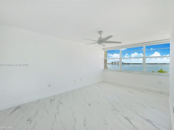 2016 Bay Dr 904, Miami Beach FL 33141