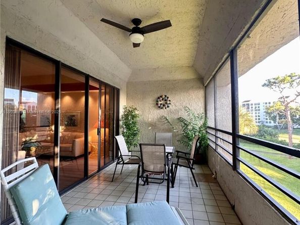 7472 La Paz Blvd 301, Boca Raton FL 33433
