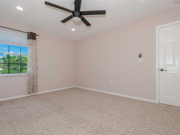 2021 SW 176th Ave, Miramar FL 33029