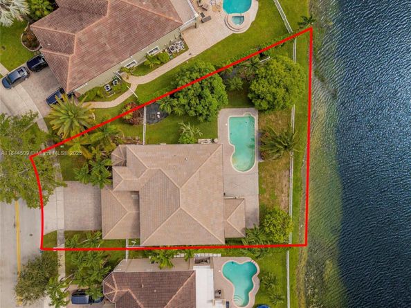 2021 SW 176th Ave, Miramar FL 33029