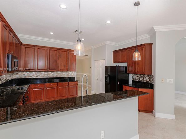 2021 SW 176th Ave, Miramar FL 33029