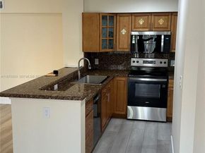 560 S Park Rd 367, Hollywood FL 33021