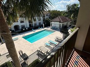 560 S Park Rd 367, Hollywood FL 33021