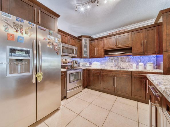 16886 SW 143rd Pl, Miami FL 33177