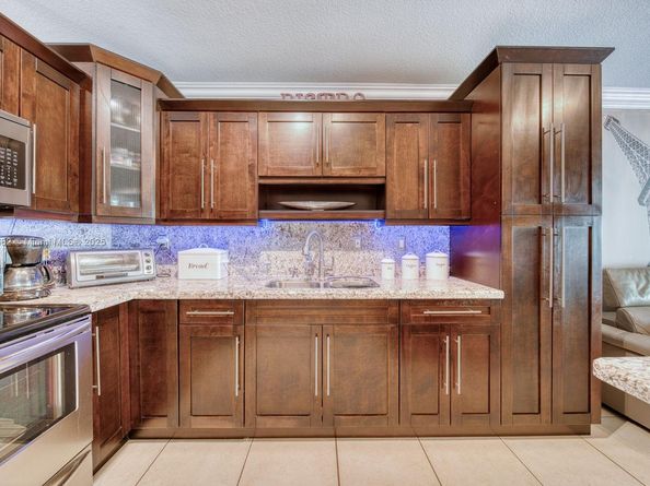 16886 SW 143rd Pl, Miami FL 33177