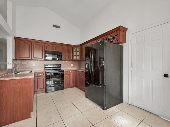 1720 SW 84th Ave, Miramar FL 33025