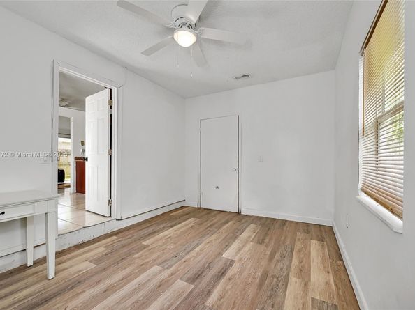 1720 SW 84th Ave, Miramar FL 33025