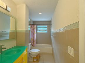 13101 Memorial Hwy 215, North Miami FL 33161