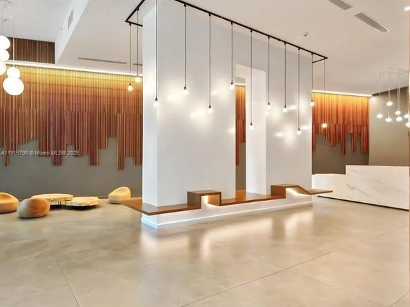 350 S Miami Ave 1709, Miami FL 33130