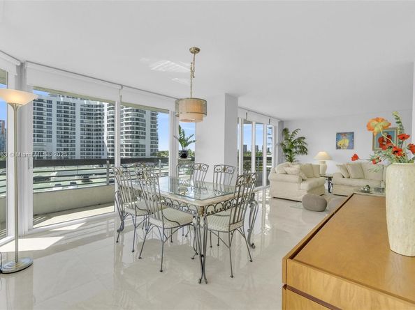 19101 NE 36th Ct 701, Aventura FL 33180