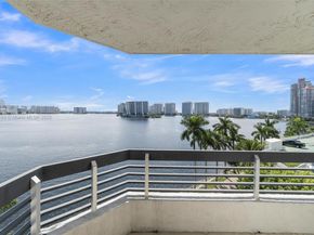 19101 NE 36th Ct 701, Aventura FL 33180