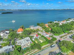 910 N Venetian Dr, Miami Beach FL 33139