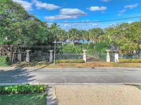 910 N Venetian Dr, Miami Beach FL 33139