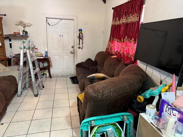 1801 Gardenia Rd, Fort Lauderdale FL 33317