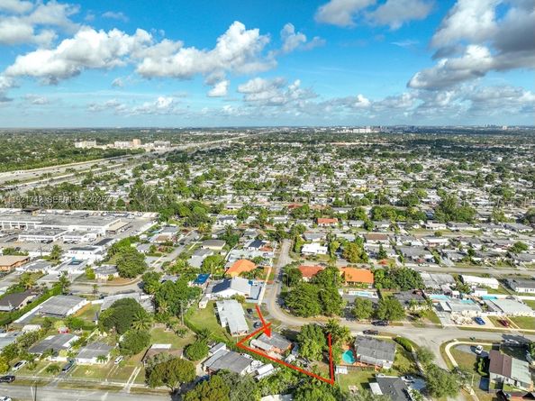 4940 SW 114th Ave, Miami FL 33165