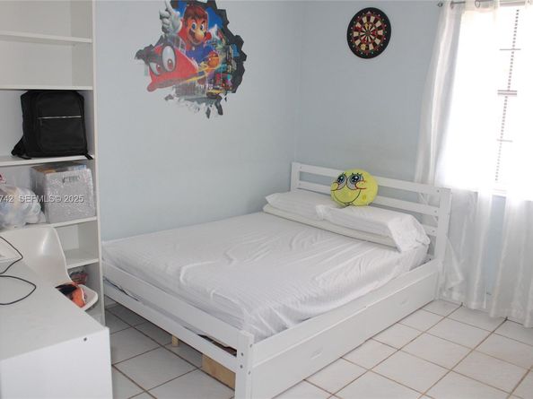 4940 SW 114th Ave, Miami FL 33165