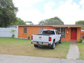 4940 SW 114th Ave, Miami FL 33165