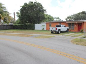 4940 SW 114th Ave, Miami FL 33165