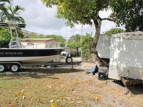 4940 SW 114th Ave, Miami FL 33165