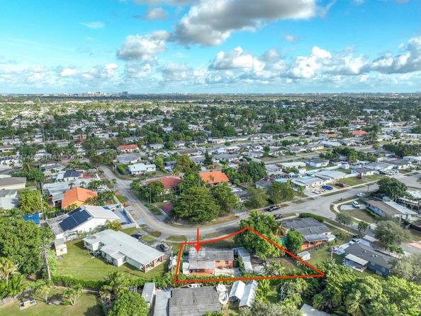 4940 SW 114th Ave, Miami FL 33165