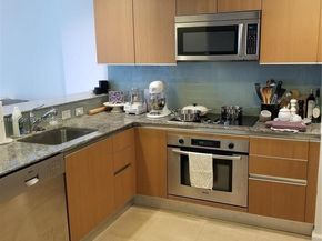 1050 Brickell Av 2622, Miami FL 33131