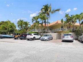 Undisclosed Address #A11998114, Fort Lauderdale FL 33305