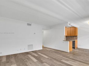 Undisclosed Address #A11998114, Fort Lauderdale FL 33305