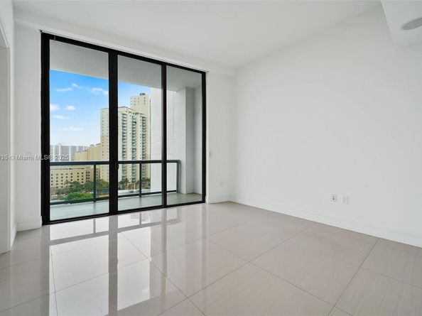 3250 NE 188th St LPH07, Aventura FL 33180