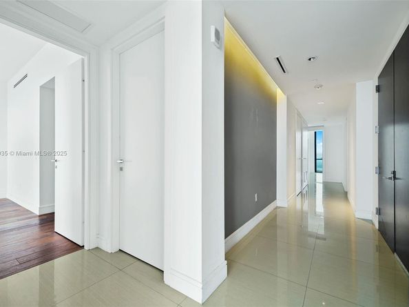 3250 NE 188th St LPH07, Aventura FL 33180