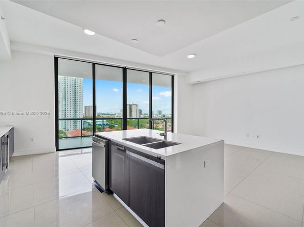 3250 NE 188th St LPH07, Aventura FL 33180