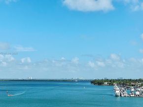 10 Venetian Way 804, Miami Beach FL 33139
